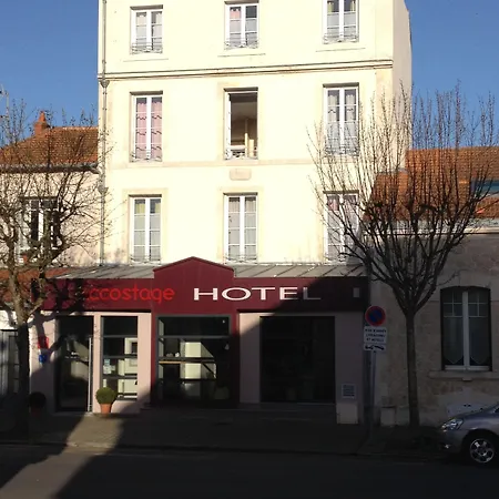 Accostage De La Concurrence 2* La Rochelle (Charente-Maritime)