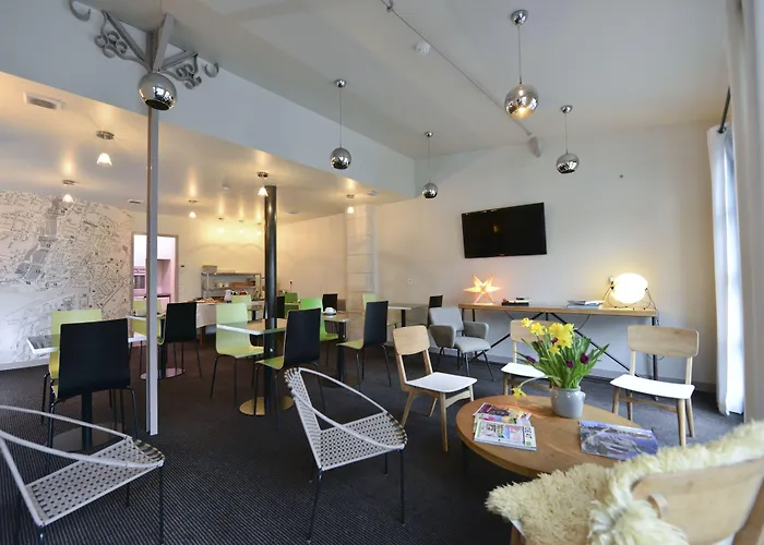 Accostage De La Concurrence 2* La Rochelle (Charente-Maritime)