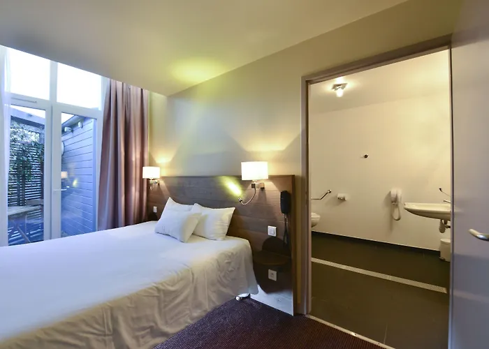 Hotel Accostage De La Concurrence La Rochelle (Charente-Maritime)