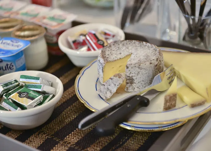 Accostage De La Concurrence Hotel 2*