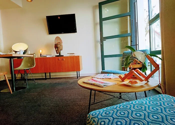 Accostage De La Concurrence 2* La Rochelle (Charente-Maritime)