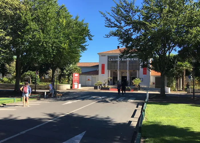 Hotel Accostage De La Concurrence La Rochelle (Charente-Maritime)