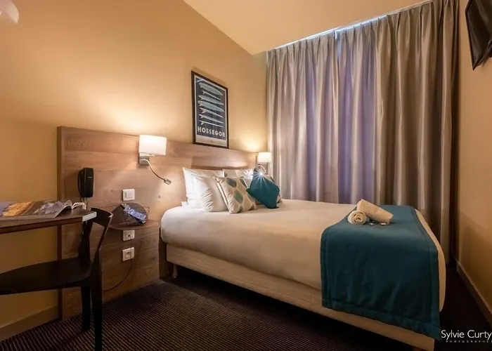 Hotel Accostage De La Concurrence La Rochelle (Charente-Maritime)