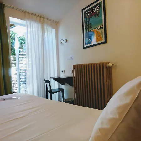 Accostage De La Concurrence 2* La Rochelle (Charente-Maritime)