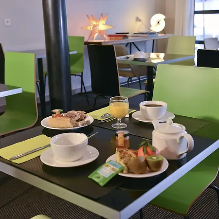 Hotel Accostage De La Concurrence 2*