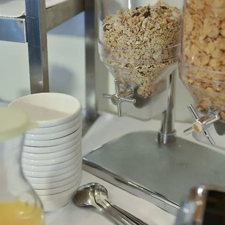 Accostage De La Concurrence 2*