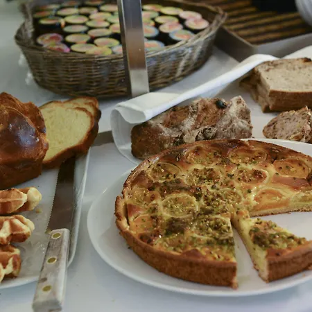 Accostage De La Concurrence