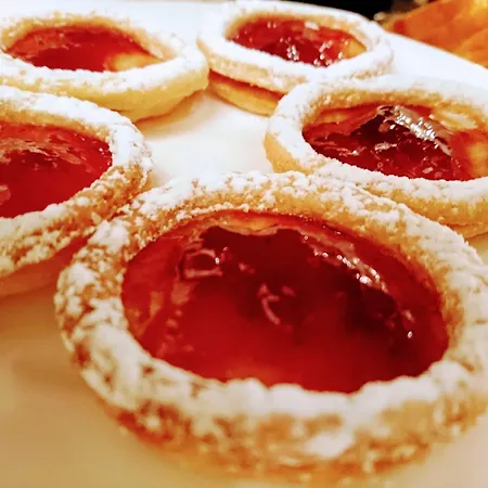 Accostage De La Concurrence Hotel