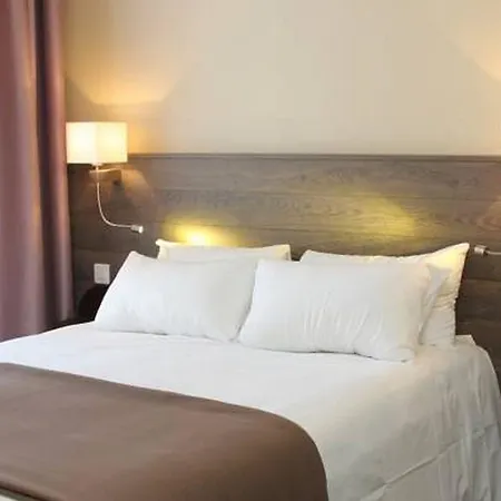 Hotel Accostage De La Concurrence La Rochelle (Charente-Maritime)