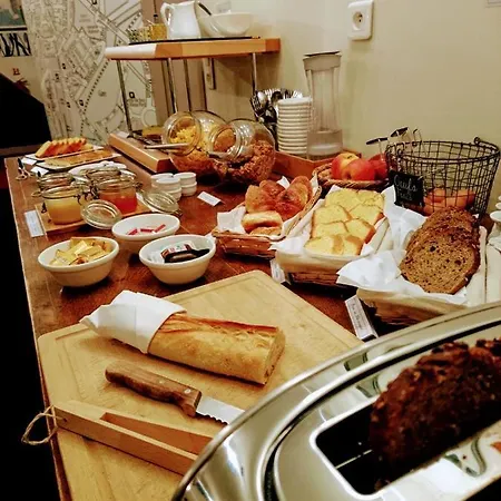 Accostage De La Concurrence Hotel