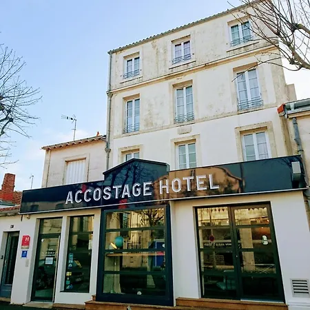 Accostage De La Concurrence Hotel 2*