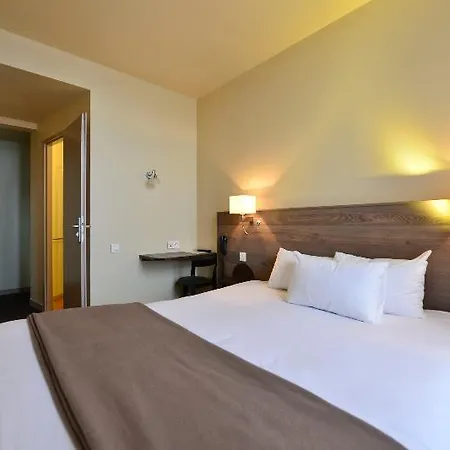 Hotel Accostage De La Concurrence La Rochelle (Charente-Maritime)