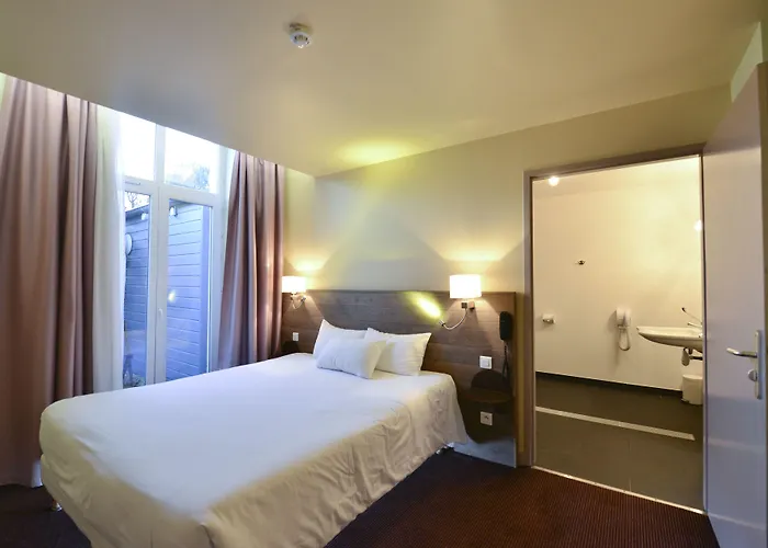 Accostage De La Concurrence 2* La Rochelle (Charente-Maritime)