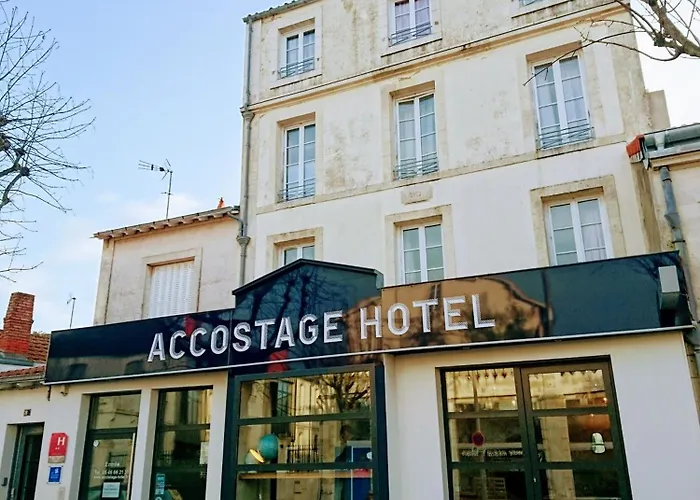 Accostage De La Concurrence Hotel 2*